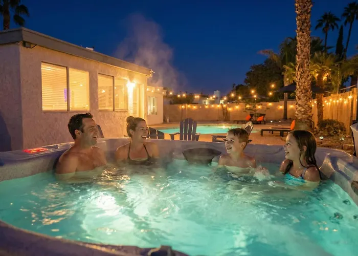 Holiday home Refreshing Pool Hot Tub Game Sleeps 8 *