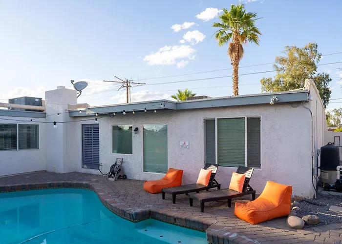 Refreshing Pool Hot Tub Game Sleeps 8 Scottsdale