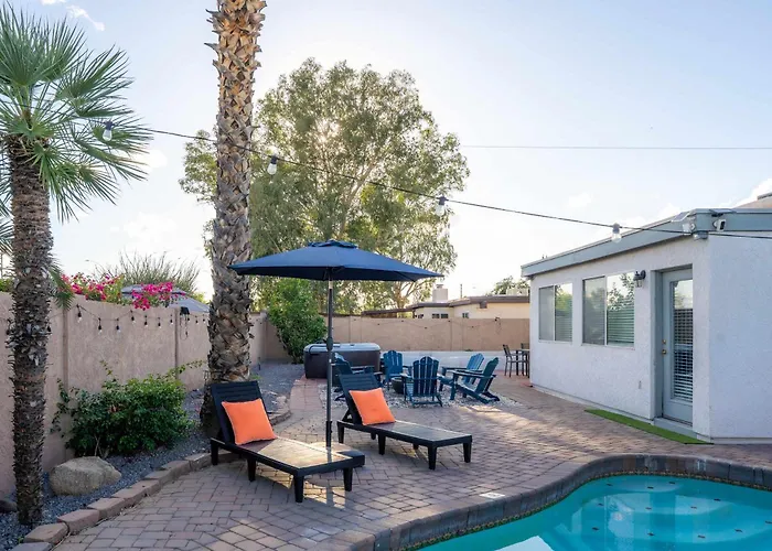 Refreshing Pool Hot Tub Game Sleeps 8 Holiday home *